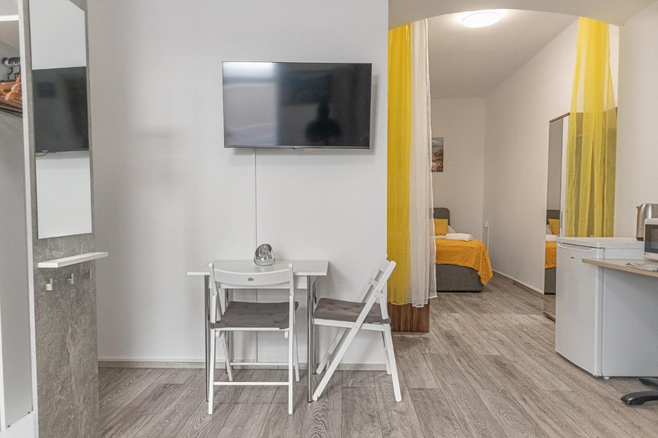 Pleasing Room Hauptbahnhof With Best Location Viena Exterior foto